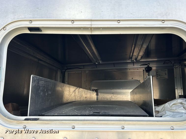 image for item DQ1040 2018 Wilson PSGN-9932P  livestock trailer