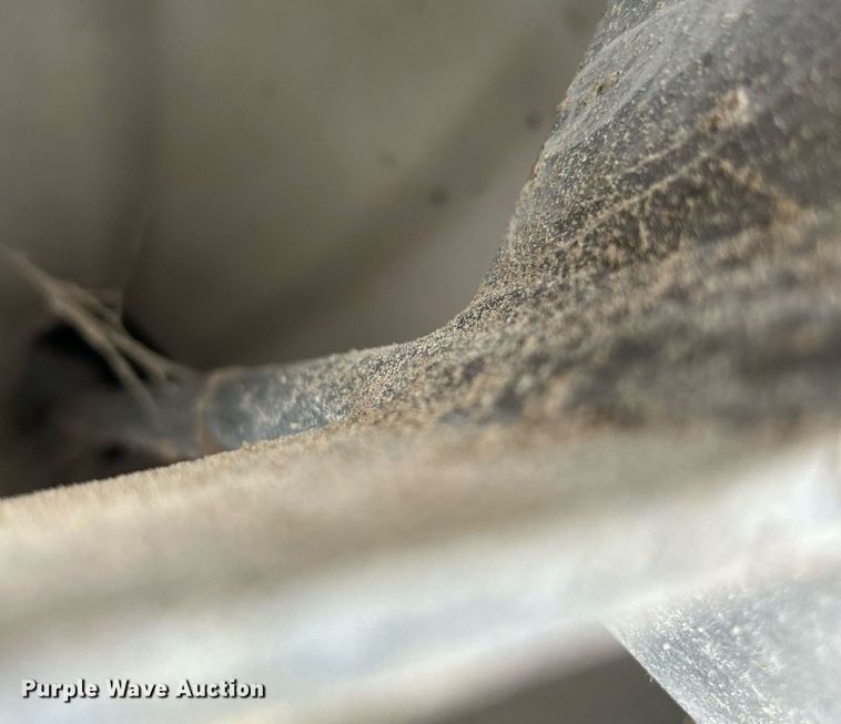 image for item DQ1042 (4) galvanized feed bins