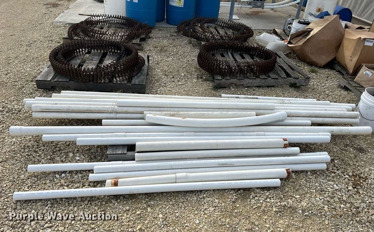 image for item DQ1042 (4) galvanized feed bins