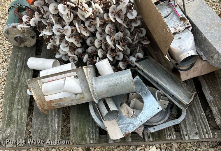 image for item DQ1042 (4) galvanized feed bins