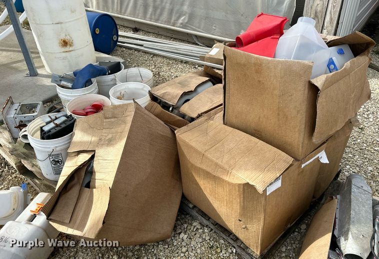 image for item DQ1042 (4) galvanized feed bins