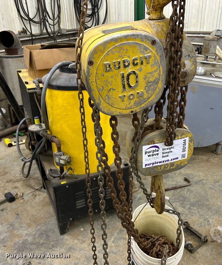 image for item DQ1044 Dresser Budget  chain hoist