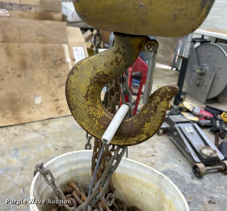 image for item DQ1044 Dresser Budget  chain hoist