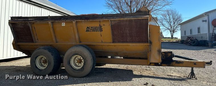image for item DQ1048 Knight 8024  manure spreader