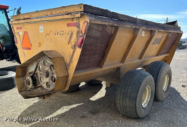 image for item DQ1048 Knight 8024  manure spreader