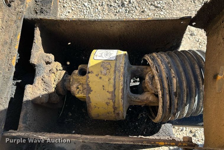 image for item DQ1048 Knight 8024  manure spreader