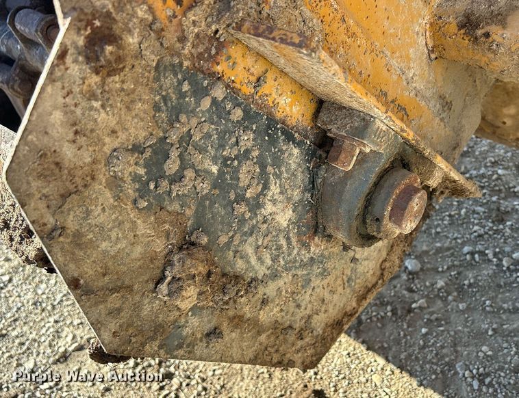 image for item DQ1048 Knight 8024  manure spreader