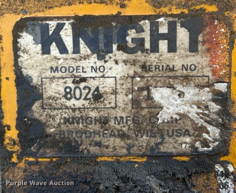 image for item DQ1048 Knight 8024  manure spreader