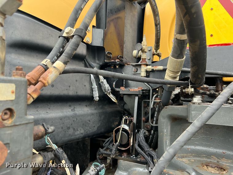 image for item DQ2257 2008 Caterpillar Challenger MT855B  crawler tractor