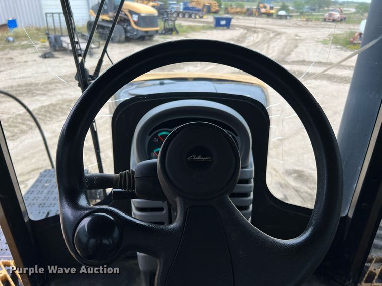 image for item DQ2257 2008 Caterpillar Challenger MT855B  crawler tractor