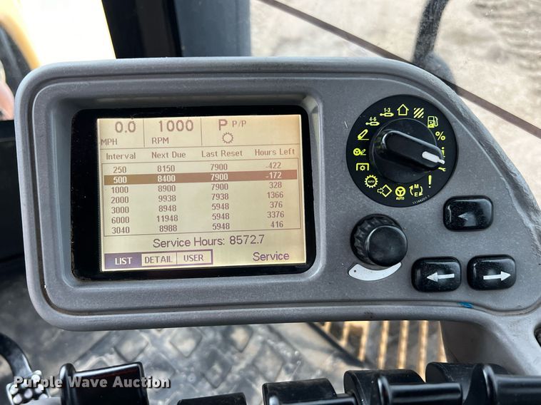 image for item DQ2257 2008 Caterpillar Challenger MT855B  crawler tractor