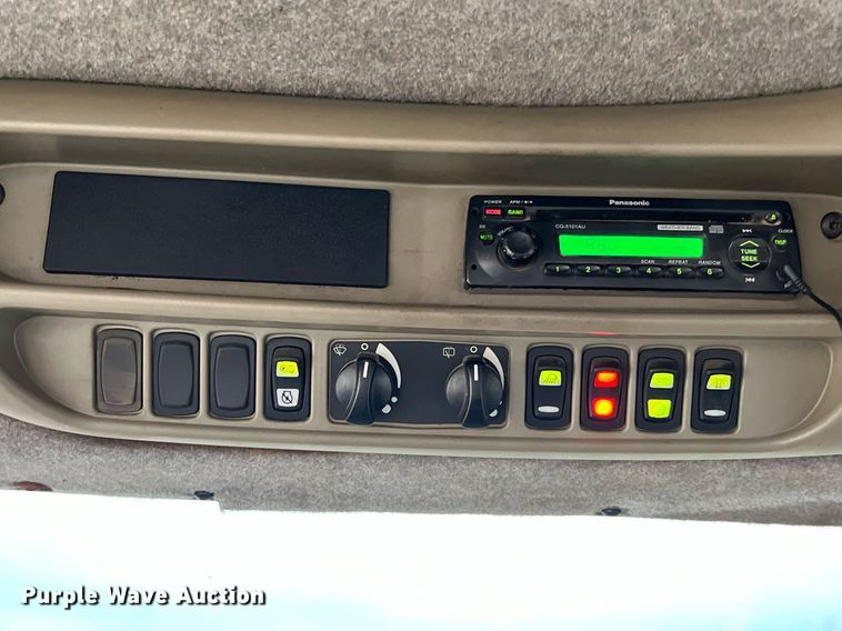 image for item DQ2257 2008 Caterpillar Challenger MT855B  crawler tractor