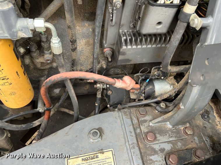 image for item DQ2257 2008 Caterpillar Challenger MT855B  crawler tractor