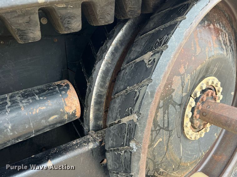 image for item DQ2257 2008 Caterpillar Challenger MT855B  crawler tractor