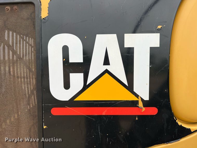 image for item DQ2257 2008 Caterpillar Challenger MT855B  crawler tractor