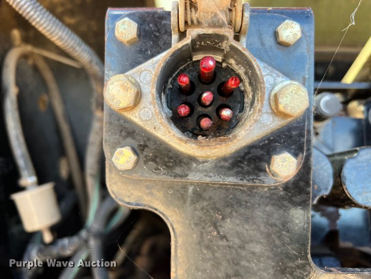 image for item DQ2295 2005 AGCO RT120A  MFWD tractor