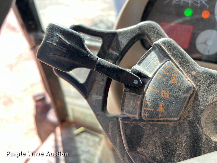 image for item DQ2295 2005 AGCO RT120A  MFWD tractor