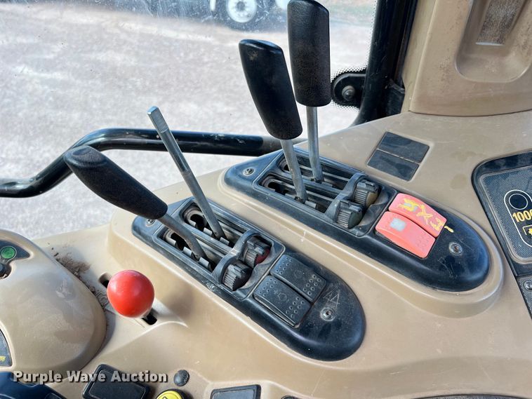 image for item DQ2295 2005 AGCO RT120A  MFWD tractor