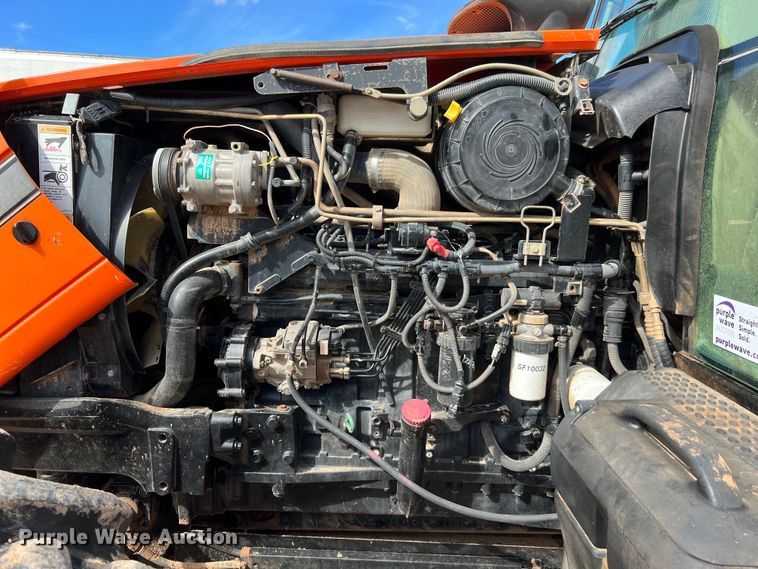 image for item DQ2295 2005 AGCO RT120A  MFWD tractor