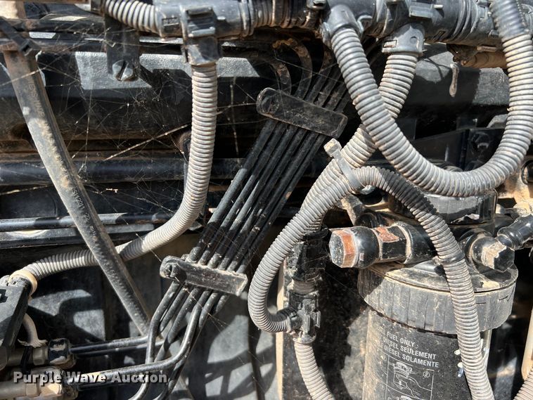 image for item DQ2295 2005 AGCO RT120A  MFWD tractor