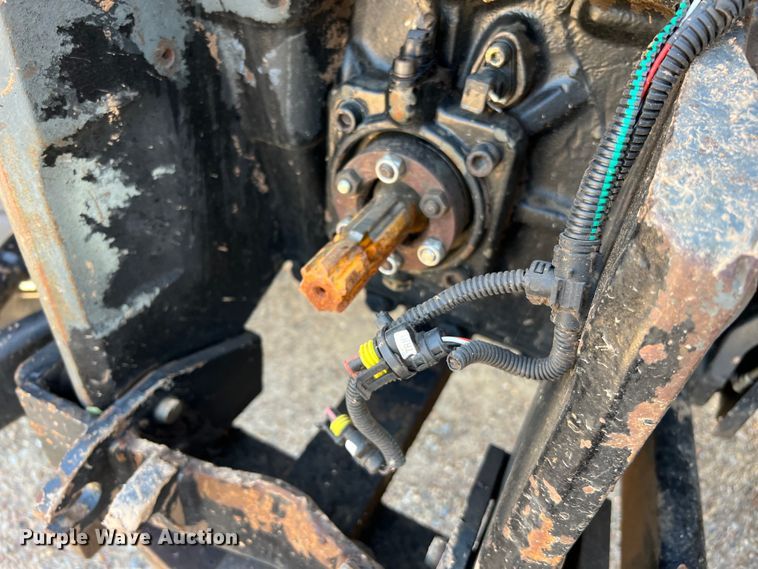 image for item DQ2296 2005 AGCO RT155A  MFWD tractor