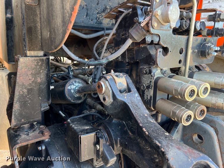 image for item DQ2296 2005 AGCO RT155A  MFWD tractor