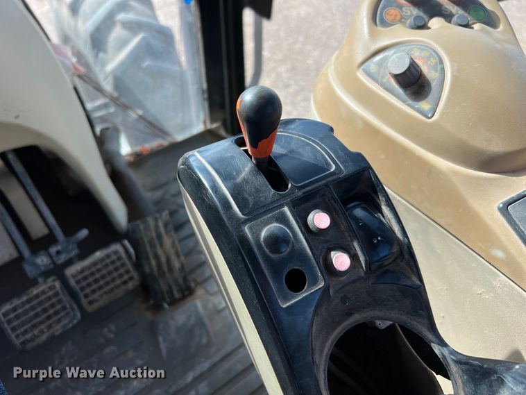 image for item DQ2296 2005 AGCO RT155A  MFWD tractor