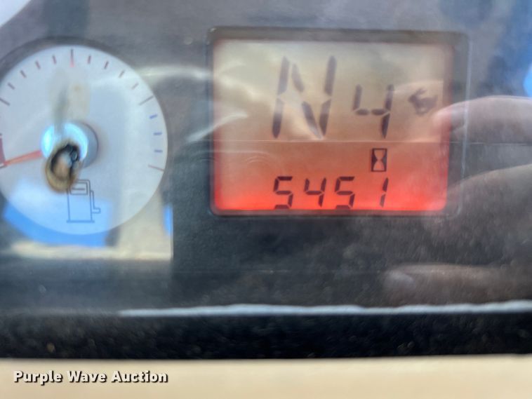 image for item DQ2296 2005 AGCO RT155A  MFWD tractor