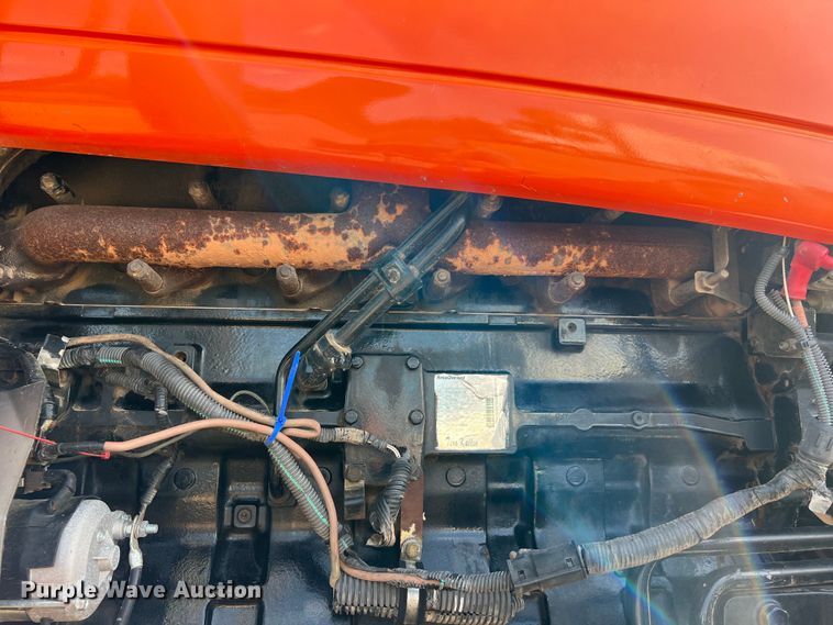 image for item DQ2296 2005 AGCO RT155A  MFWD tractor