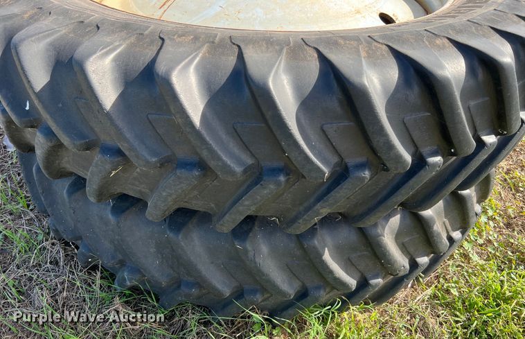 image for item DQ2296 2005 AGCO RT155A  MFWD tractor