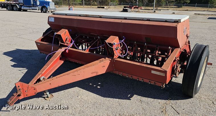 image for item DR3436 International 510  grain drill