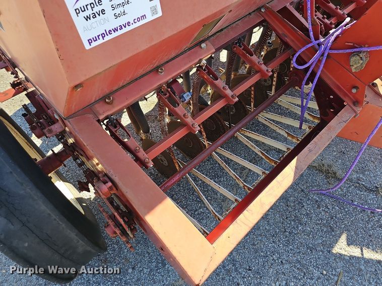 image for item DR3436 International 510  grain drill