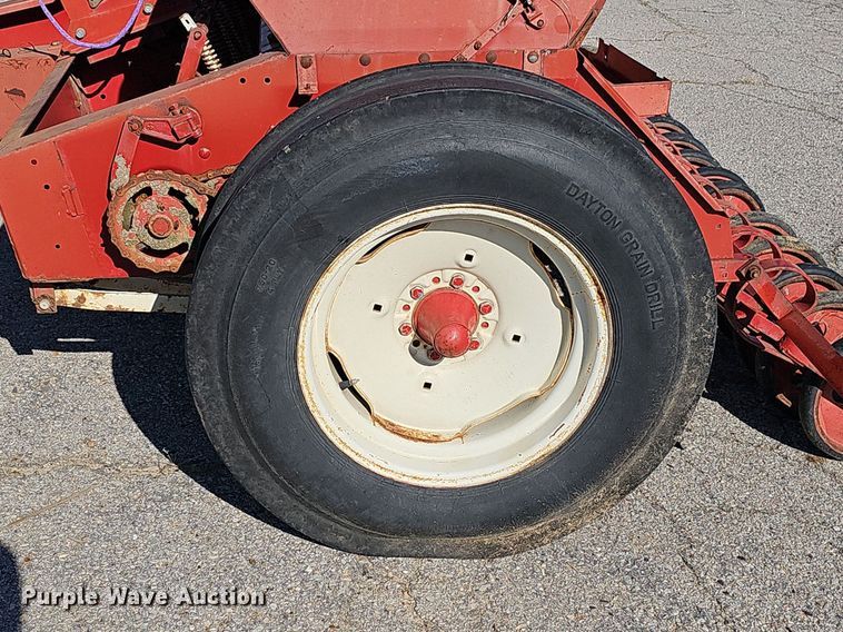 image for item DR3436 International 510  grain drill