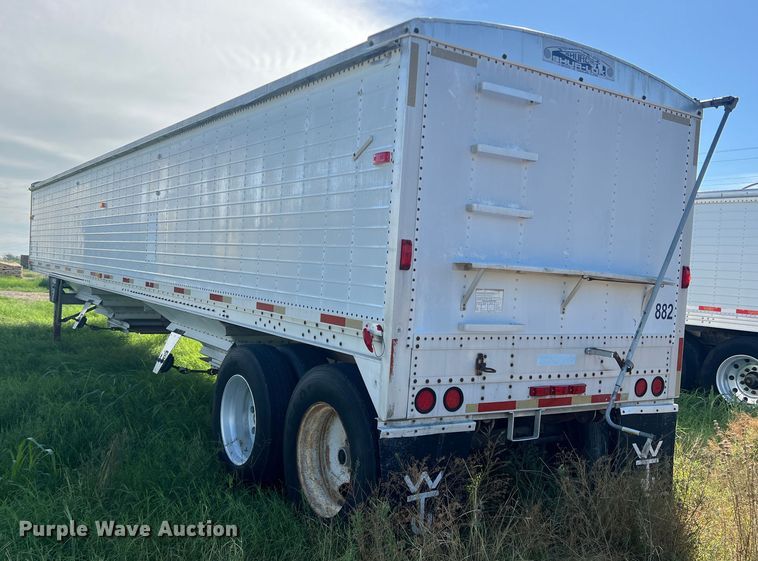 image for item DS2439 1986 Wilson DWH-100  grain trailer