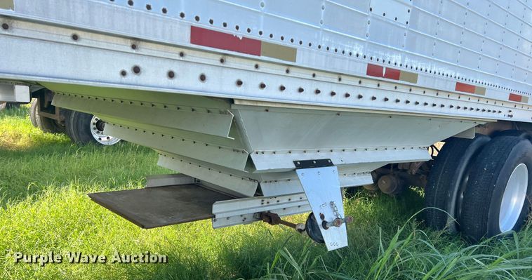 image for item DS2439 1986 Wilson DWH-100  grain trailer