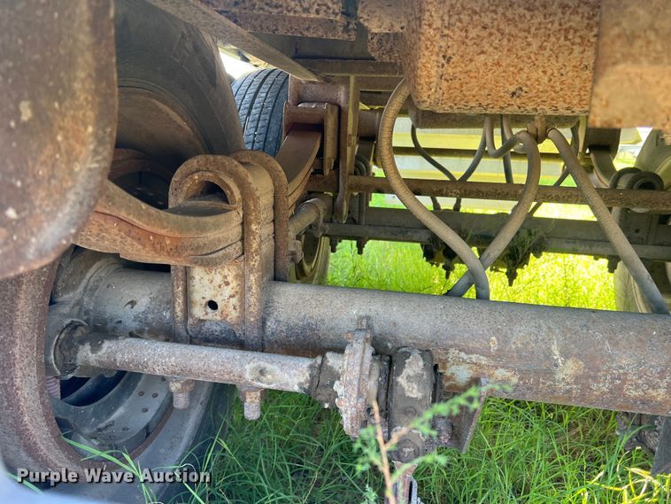 image for item DS2439 1986 Wilson DWH-100  grain trailer