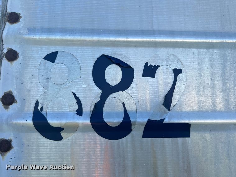 image for item DS2439 1986 Wilson DWH-100  grain trailer