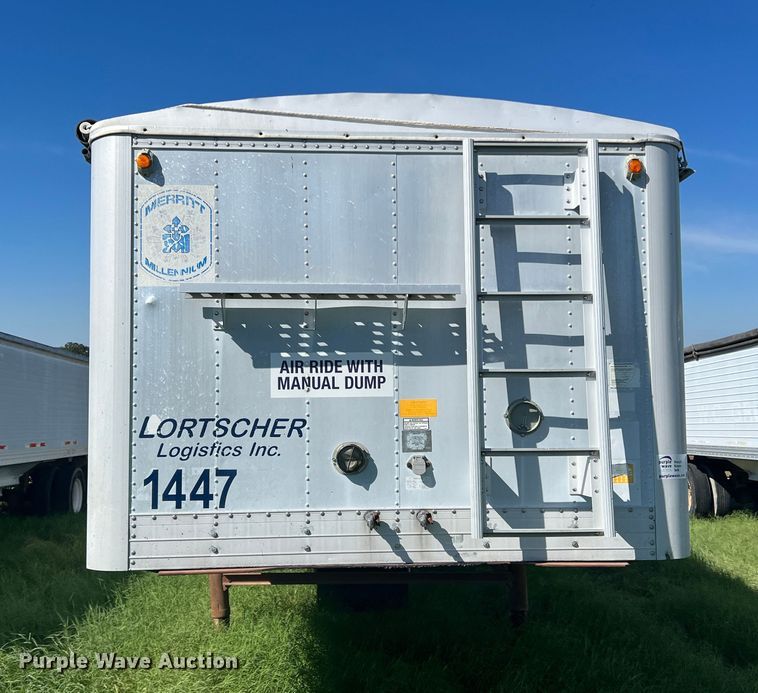 image for item DS2445 1999 Merritt P4329X  grain trailer