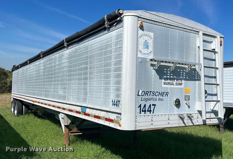 image for item DS2445 1999 Merritt P4329X  grain trailer