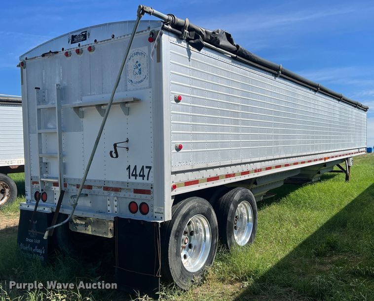 image for item DS2445 1999 Merritt P4329X  grain trailer