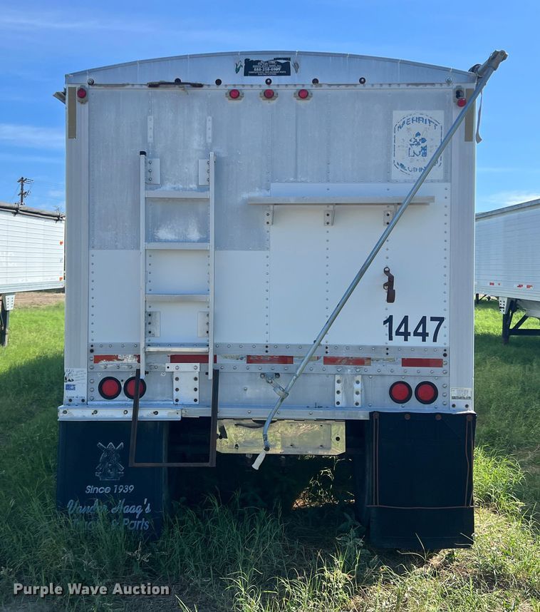 image for item DS2445 1999 Merritt P4329X  grain trailer