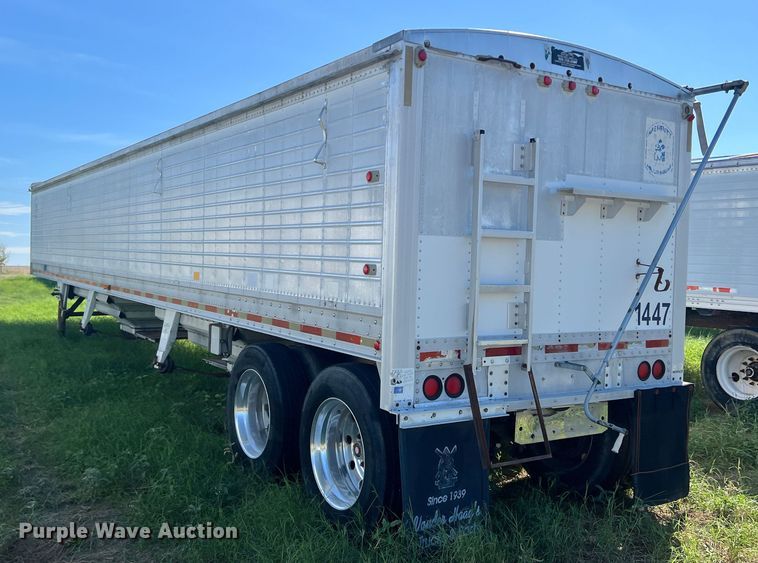 image for item DS2445 1999 Merritt P4329X  grain trailer