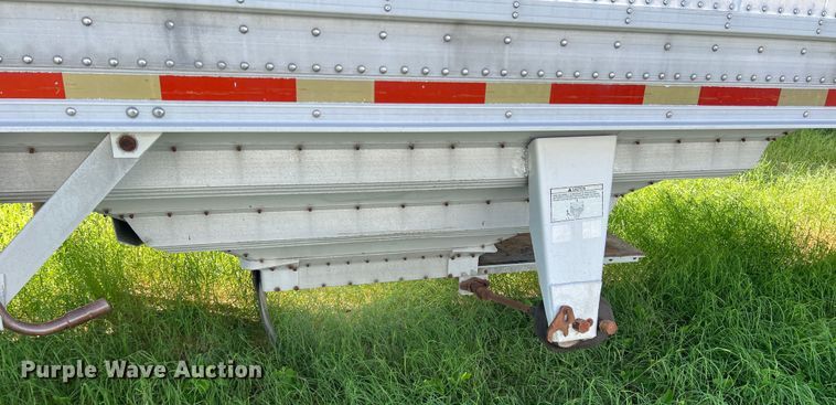 image for item DS2445 1999 Merritt P4329X  grain trailer