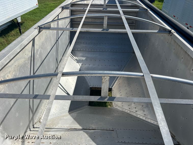 image for item DS2445 1999 Merritt P4329X  grain trailer