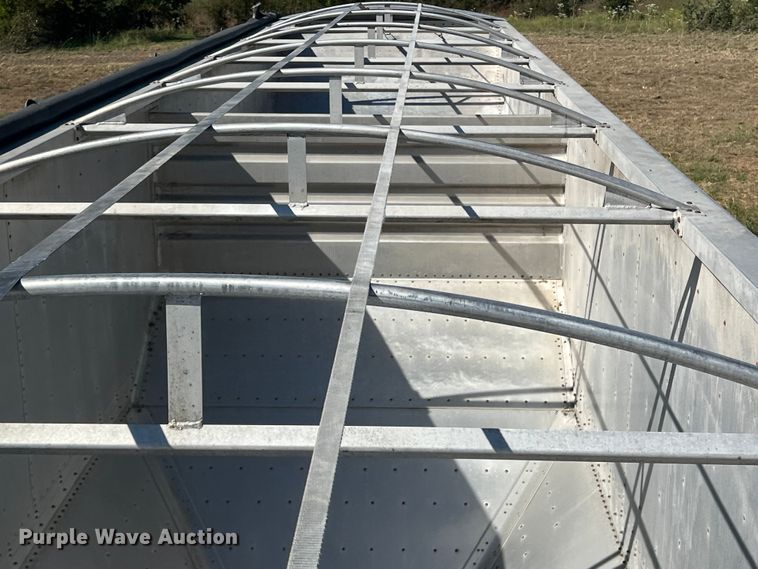 image for item DS2445 1999 Merritt P4329X  grain trailer