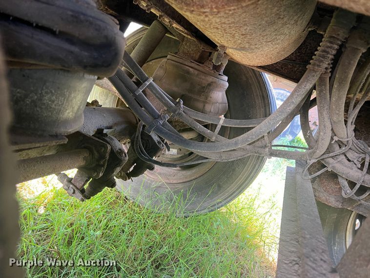 image for item DS2445 1999 Merritt P4329X  grain trailer