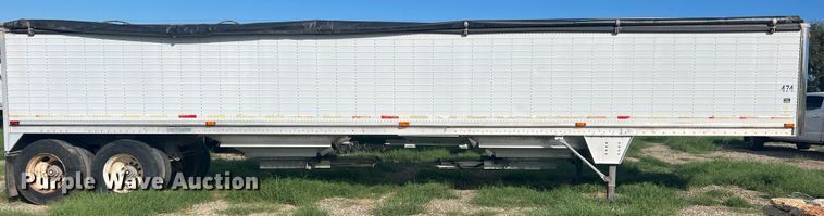 image for item DS2452 2001 Wilson DWH-400  grain trailer