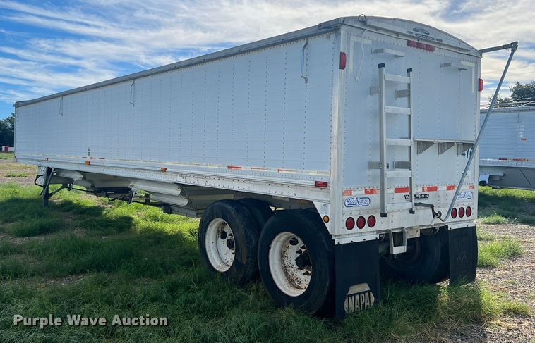 image for item DS2452 2001 Wilson DWH-400  grain trailer
