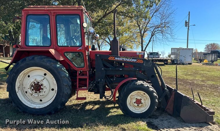 image for item DW2905 Belarus 825  MFWD tractor