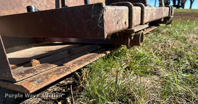 image for item DW2905 Belarus 825  MFWD tractor